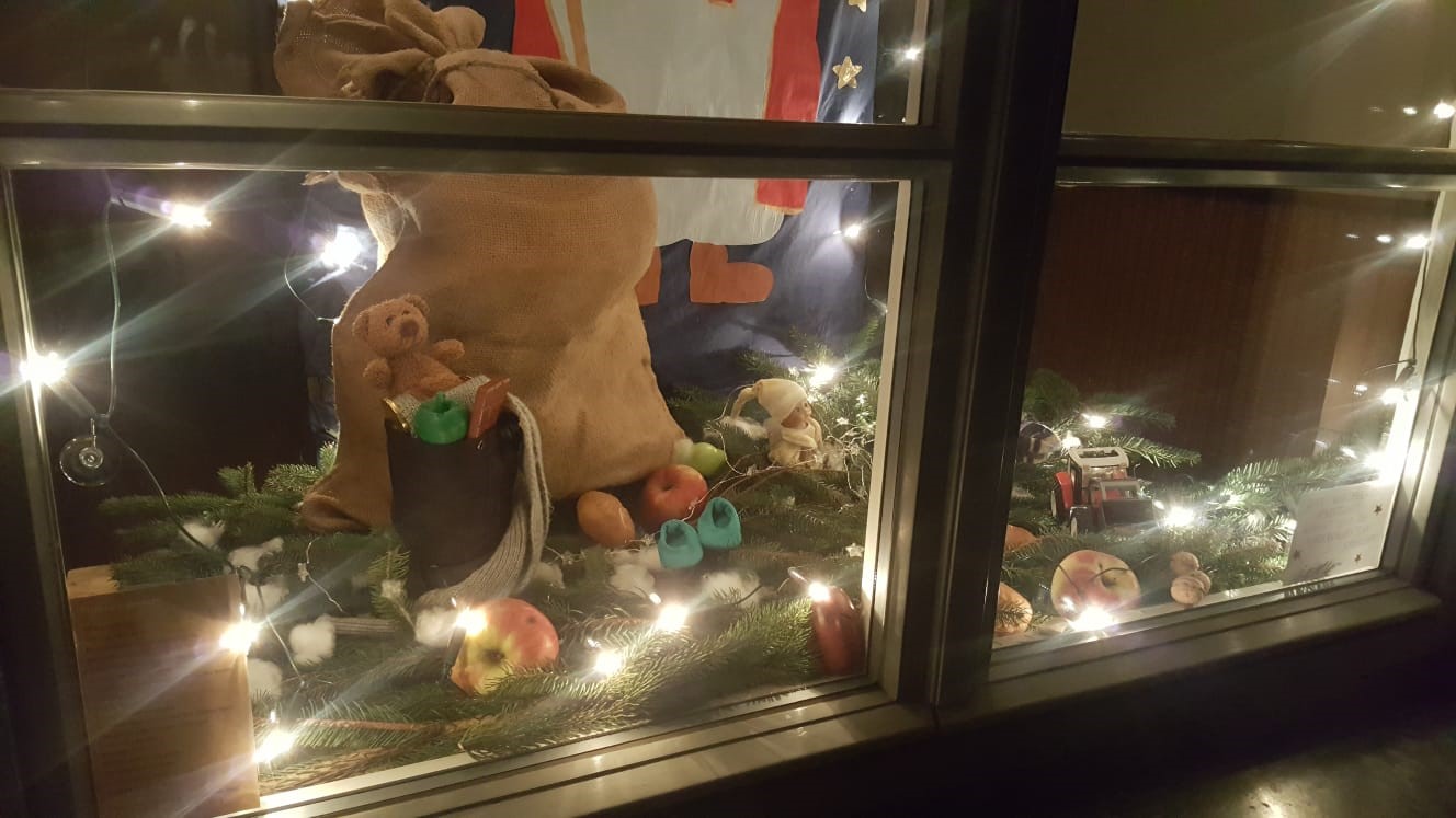 Zweites Adventsfenster