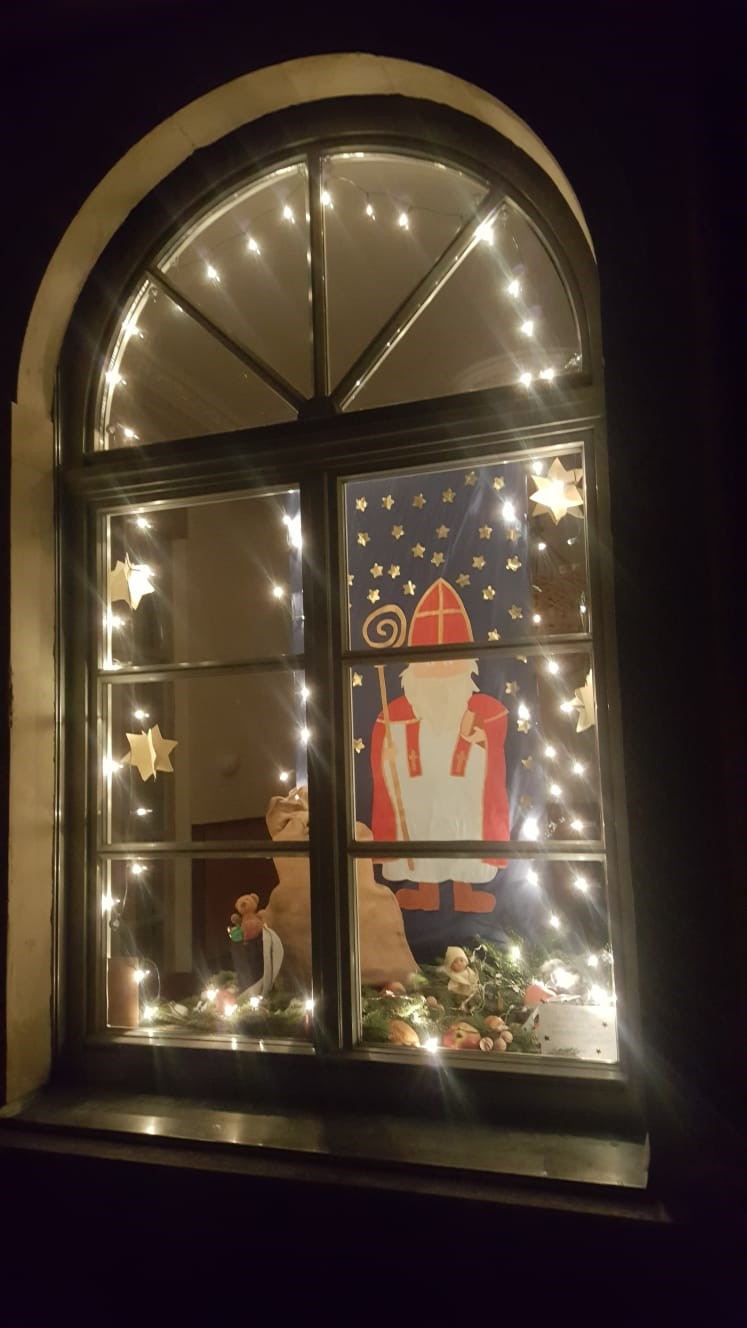 Zweites Adventsfenster